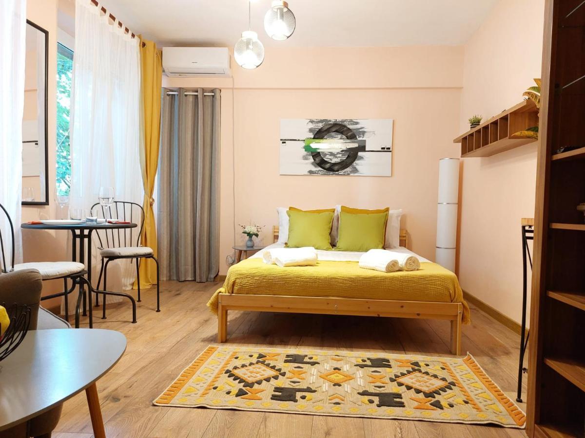 Laroka House Cosy Studio Universitate Bucureşti Exterior foto